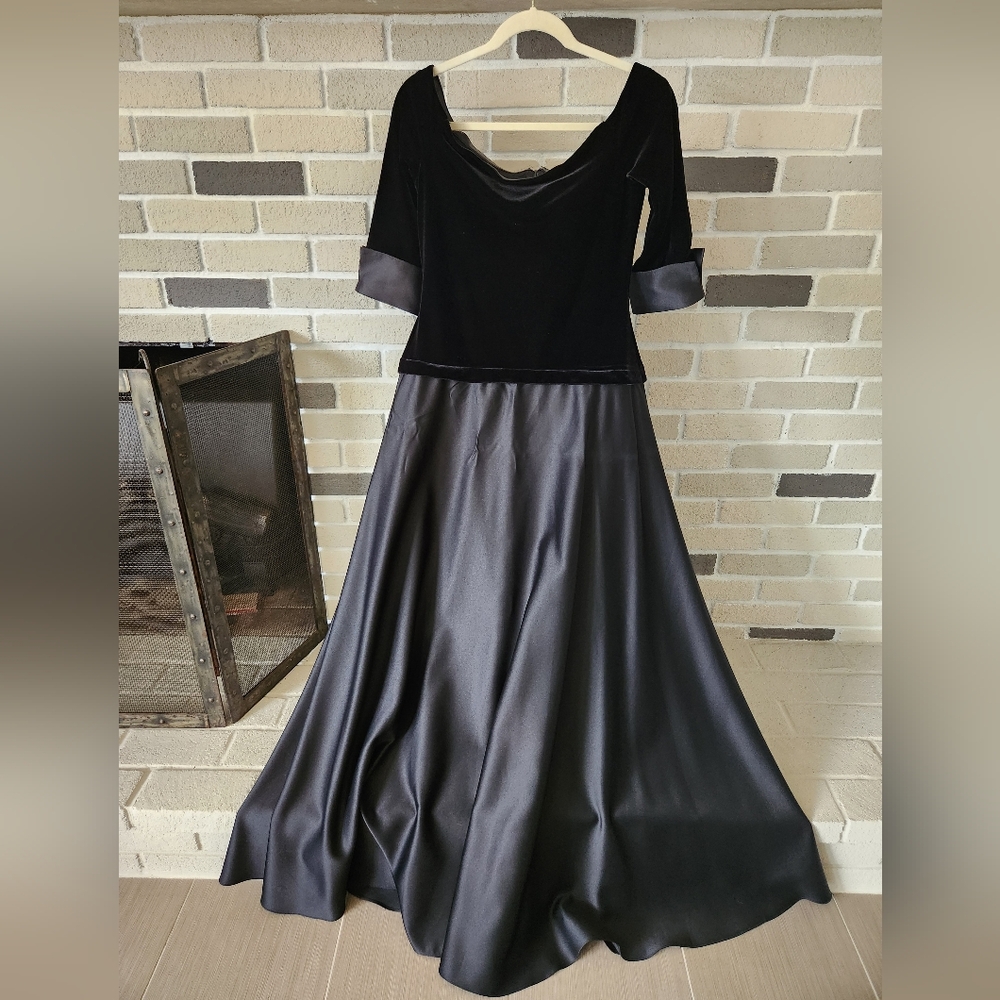 JS Collections Black Velvet Satin Maxi Dress Formal Regencycore